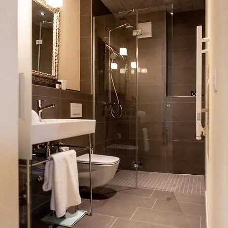 De L'ours 3* Preles