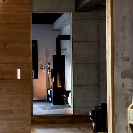 De L'ours Hotel