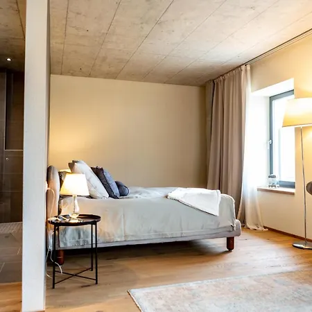De L'ours Hotel