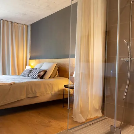 De L'ours Hotel