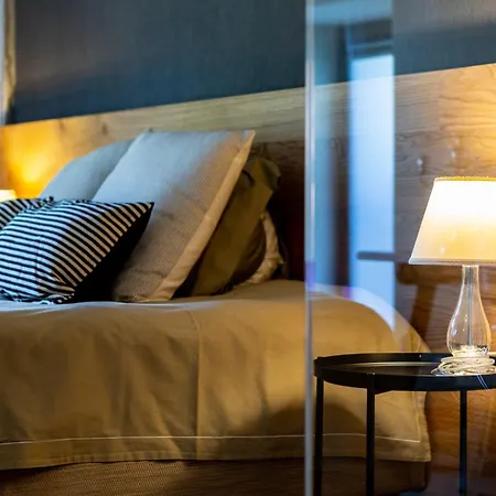 De L'ours Hotel 3*
