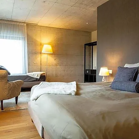De L'ours Hotel