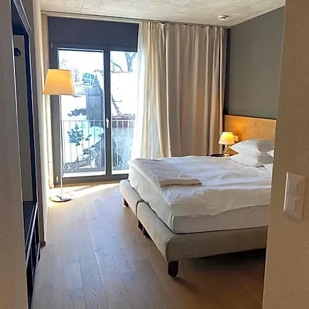 De L'ours Hotel