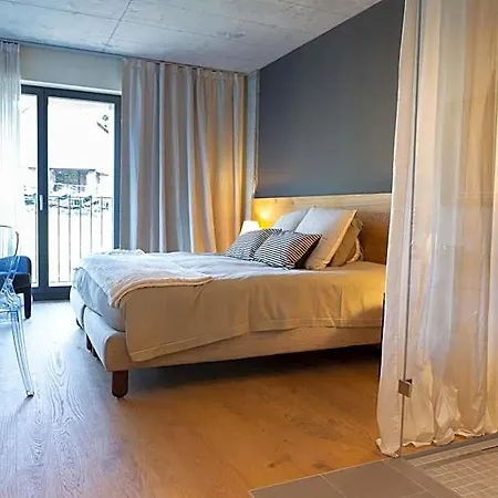 De L'ours Hotel 3*