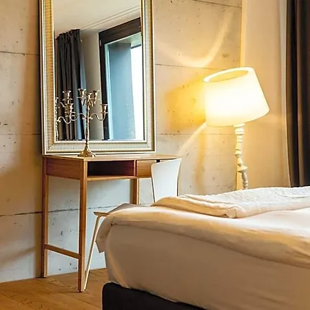 De L’ours Hotel