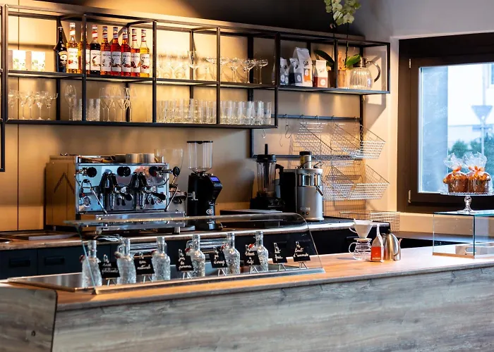 De L'ours ホテル 3*