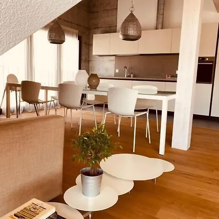 De L'ours Hotel Preles