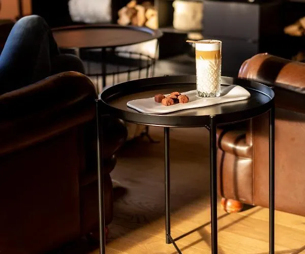 Hotel De L'ours Preles